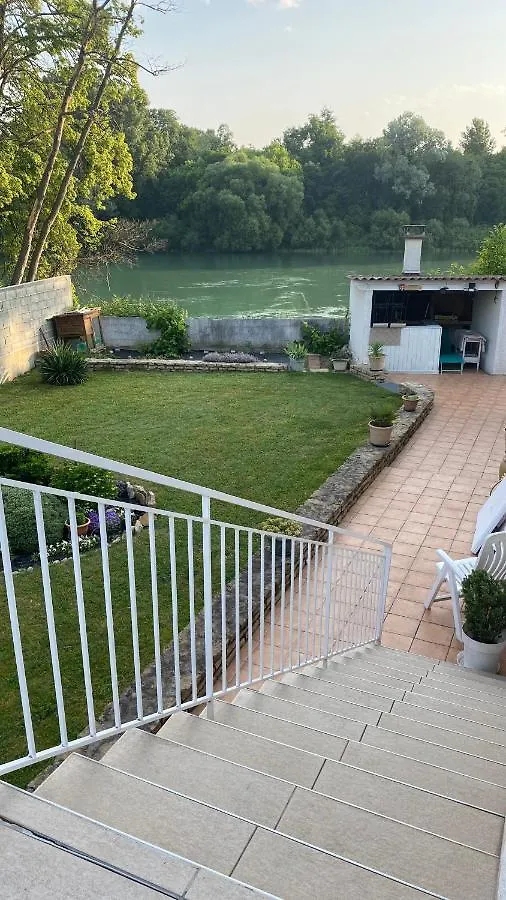 Maison Quietude Chavanoz 0*,